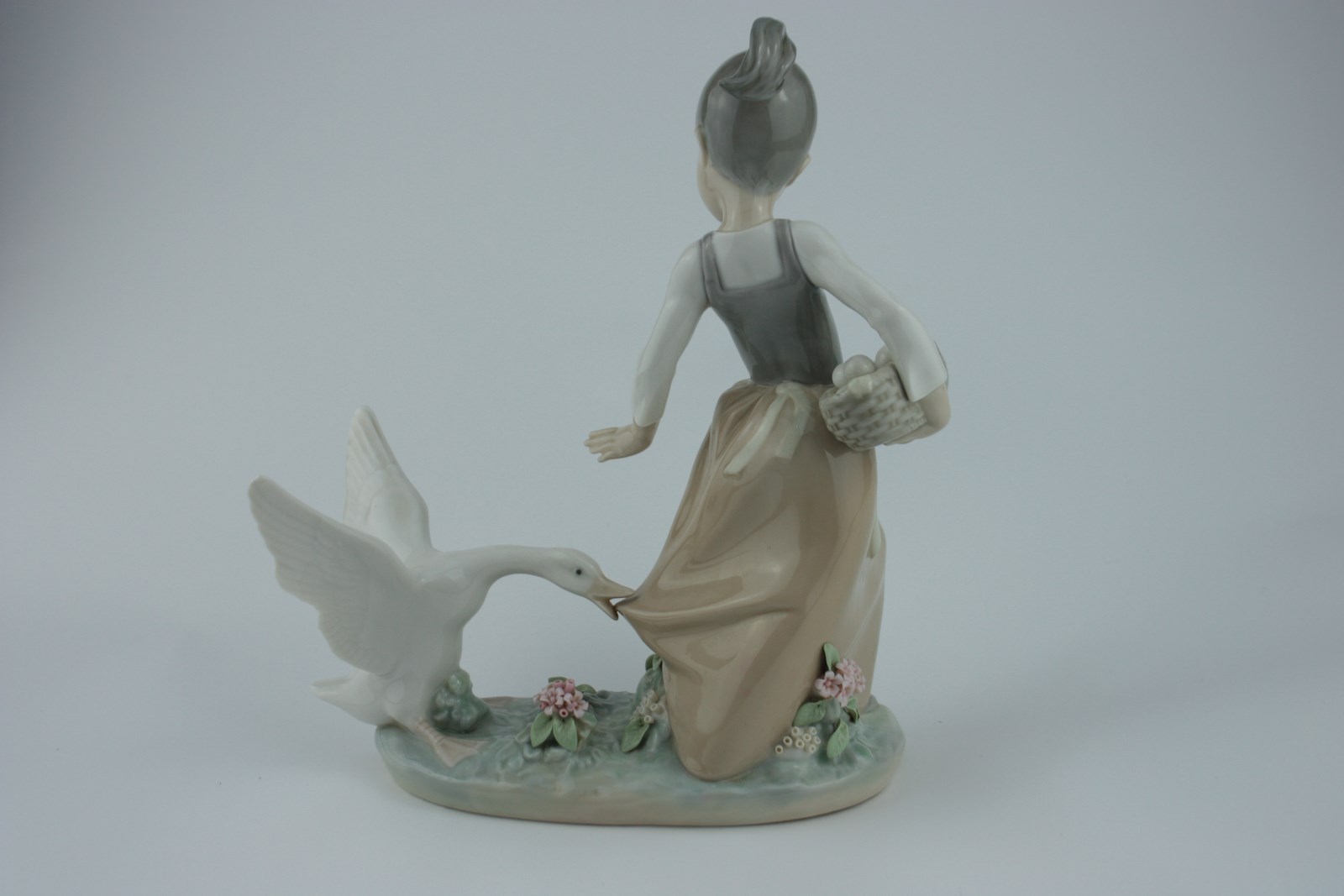 lladro aggressive goose